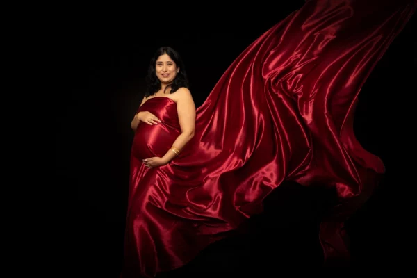 When Is the Best Time to Take Maternity Photos: A Complete Guide Key Takeaways The optimal time for maternity photos is between 28-34 weeks when your belly is beautifully rounded and you’re still comfortable First-time mothers should aim for 32-34 weeks, while experienced mothers may prefer 26-30 weeks due to earlier showing Expecting multiples requires earlier scheduling around 24-28 weeks to ensure comfort and capture the bump before delivery Book your session 2-3 months in advance during your first trimester to secure your preferred photographer and date Personal comfort and energy levels should take priority over strict timing guidelines when scheduling your session Capturing the beauty of pregnancy through maternity photos creates treasured memories you’ll cherish forever. However, determining when is the best time to take maternity photos can feel overwhelming when you’re navigating the physical and emotional changes of pregnancy. The timing of your maternity photoshoot significantly impacts both your comfort level and the visual impact of your baby bump in the final images.
